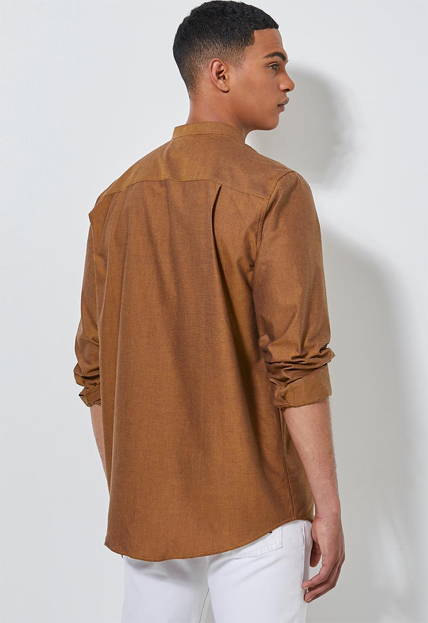 Superbalist - Lee regular fit mandarin oxford shirt - tobacco