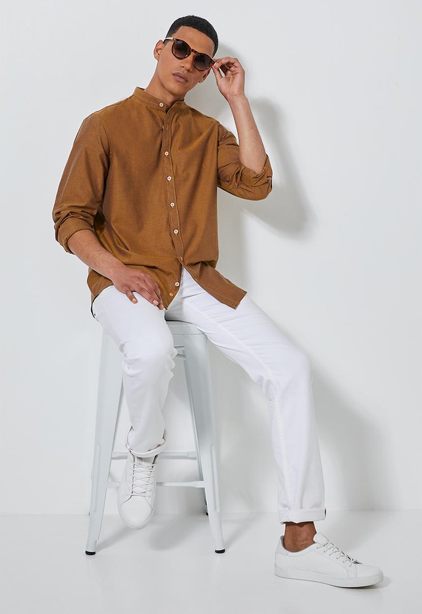 Superbalist - Lee regular fit mandarin oxford shirt - tobacco