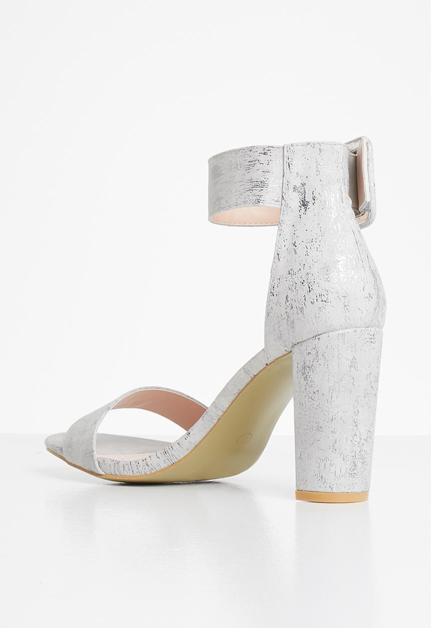 Jada - Big buckle heel - grey