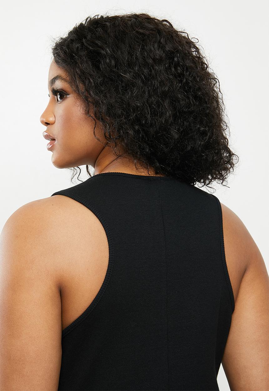 Blake - Sleeveless racer neck bodycon midi dress - black
