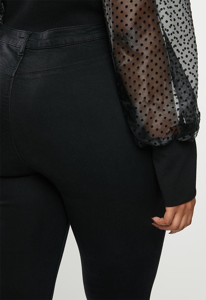 Missguided - Plus lawless supersoft ankle zip jean - black