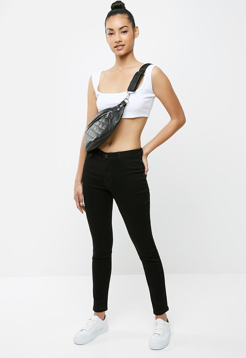 Missguided - Petite scoop neck crop top - white