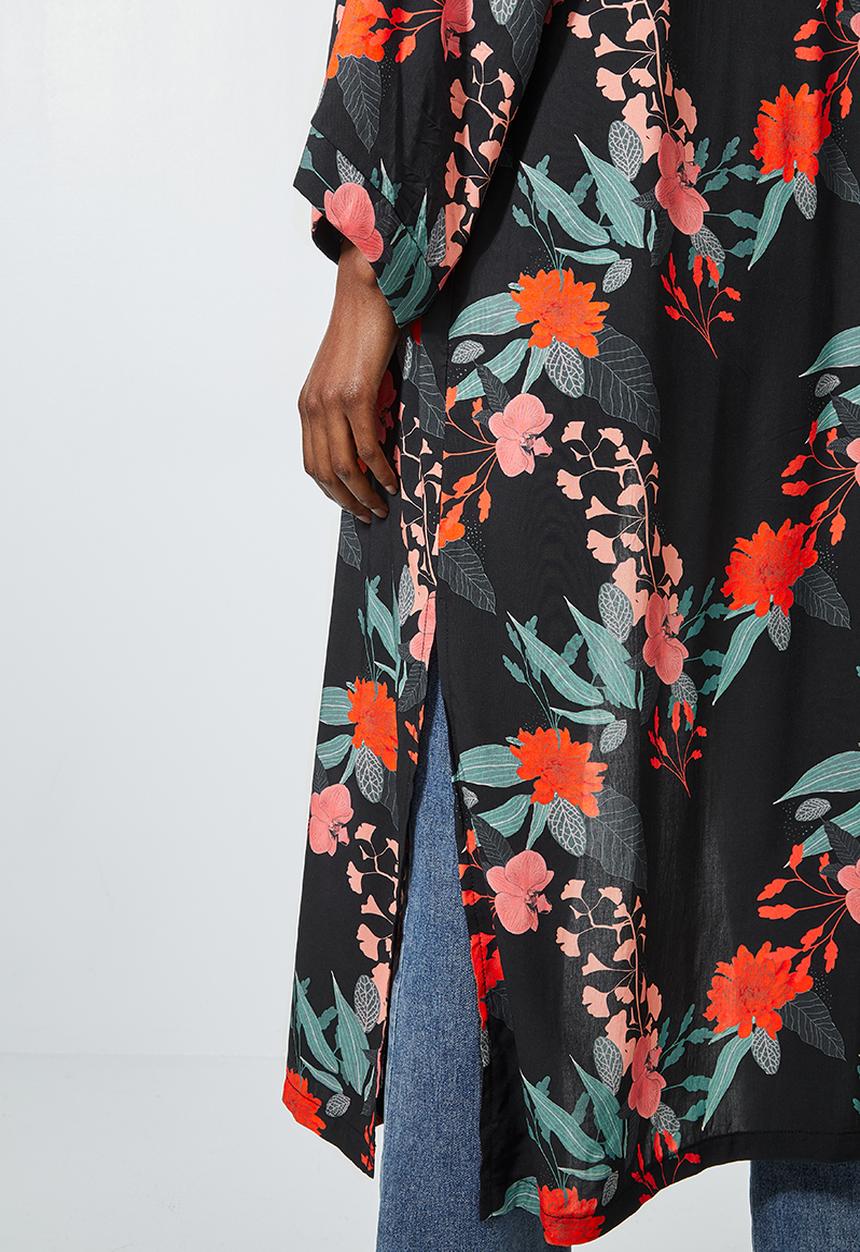 Superbalist - Printed longer length shacket - oriental floral