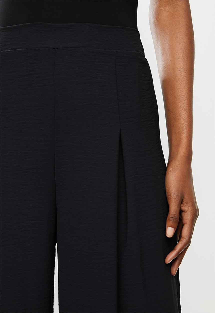 VELVET - Pleat front palazzo pant - black