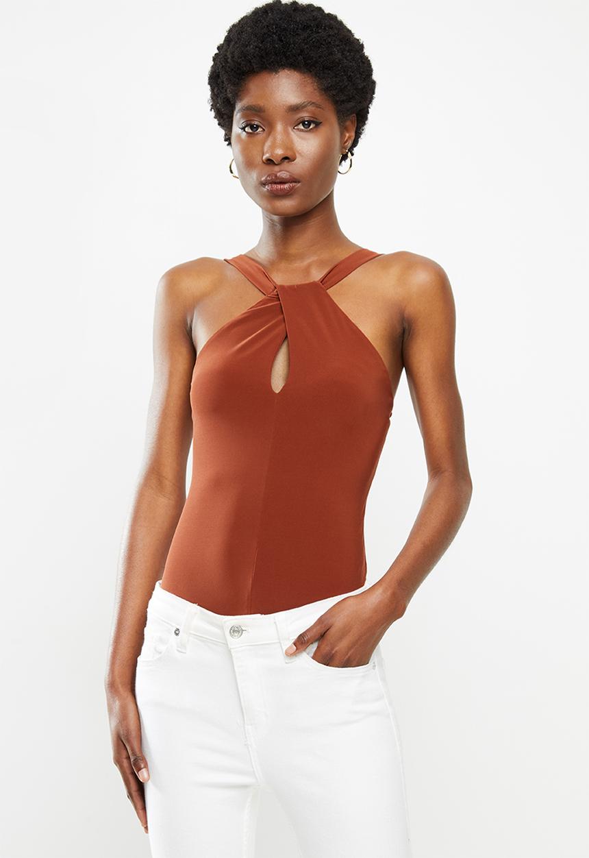 VELVET - Twist keyhole knit bodysuit - rust