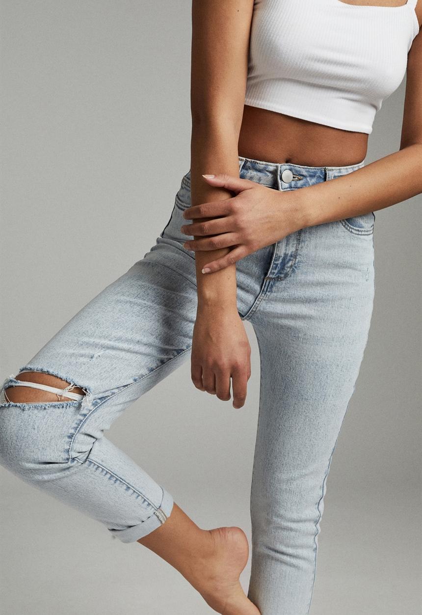 Cotton On - Stretch mom jean - apollo blue rip