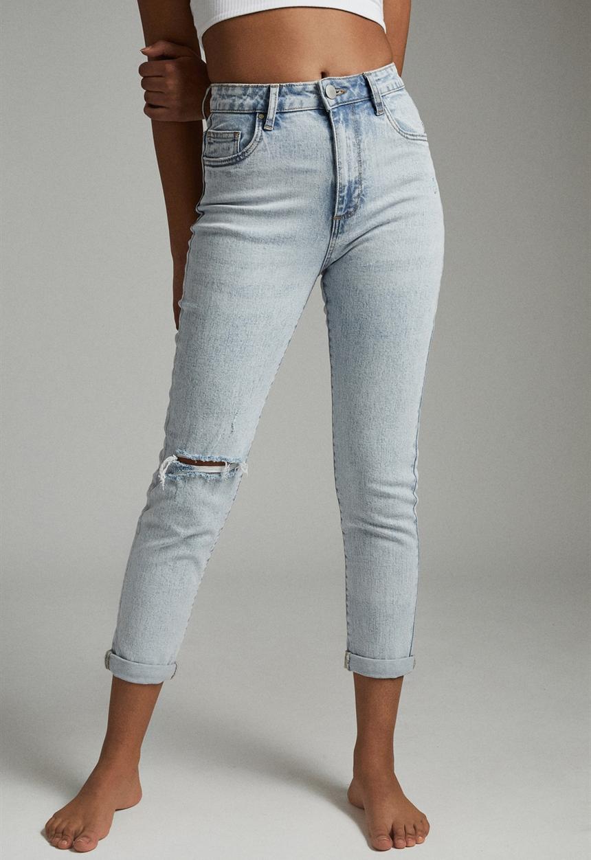 Cotton On - Stretch mom jean - apollo blue rip