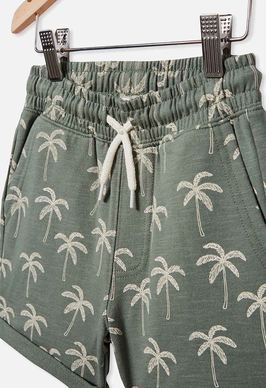 Cotton On - Henry slouch short 60/40 - swag green 