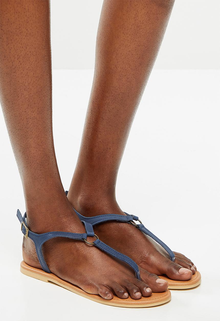 edit - Khanyi leather T-bar sandal  - navy