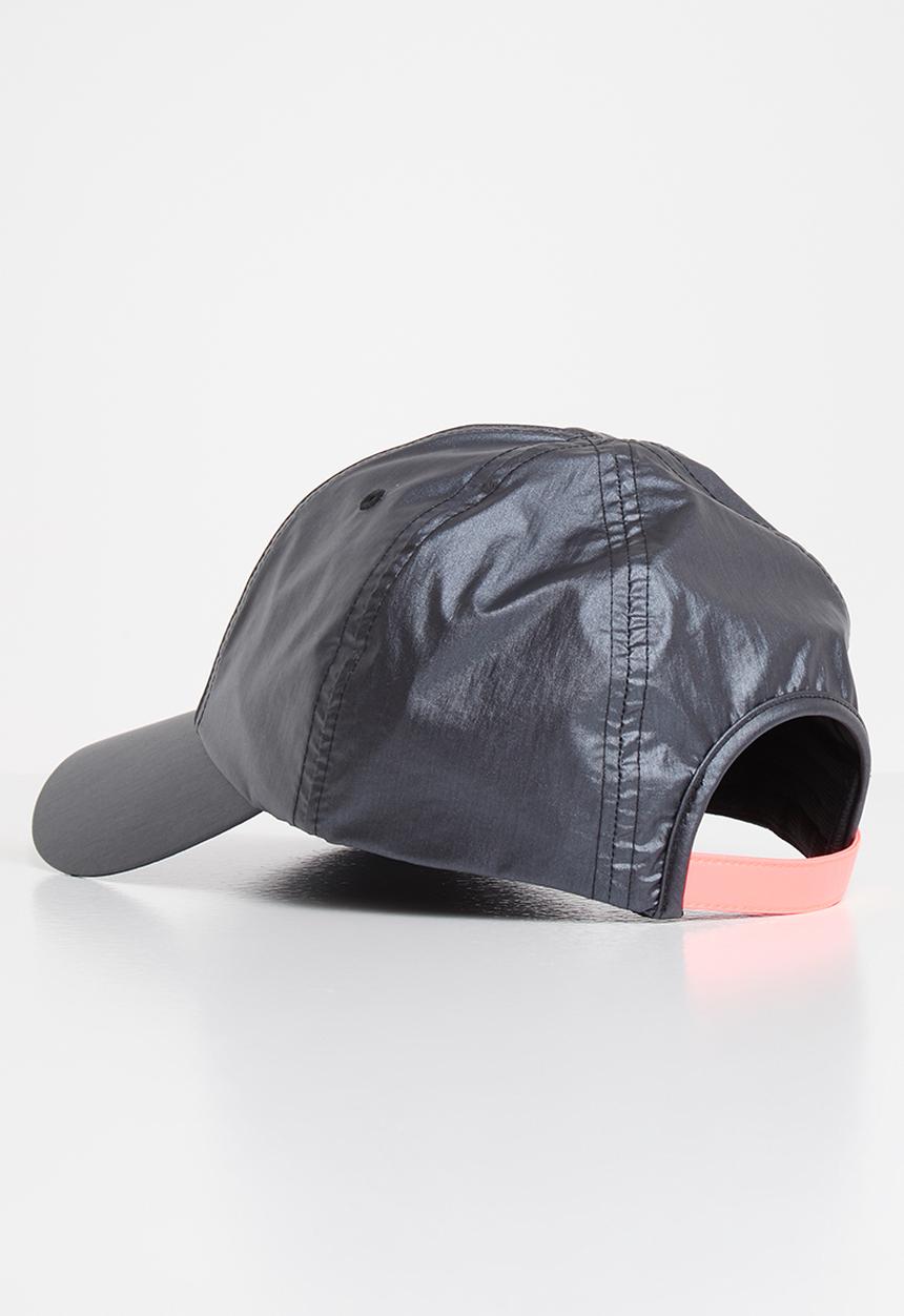 PUMA - Pearlized cap - black