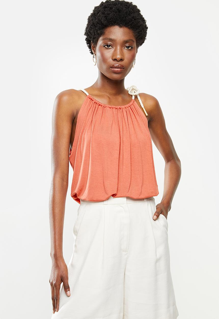 VELVET - Knit halter top with rope trim - rust 