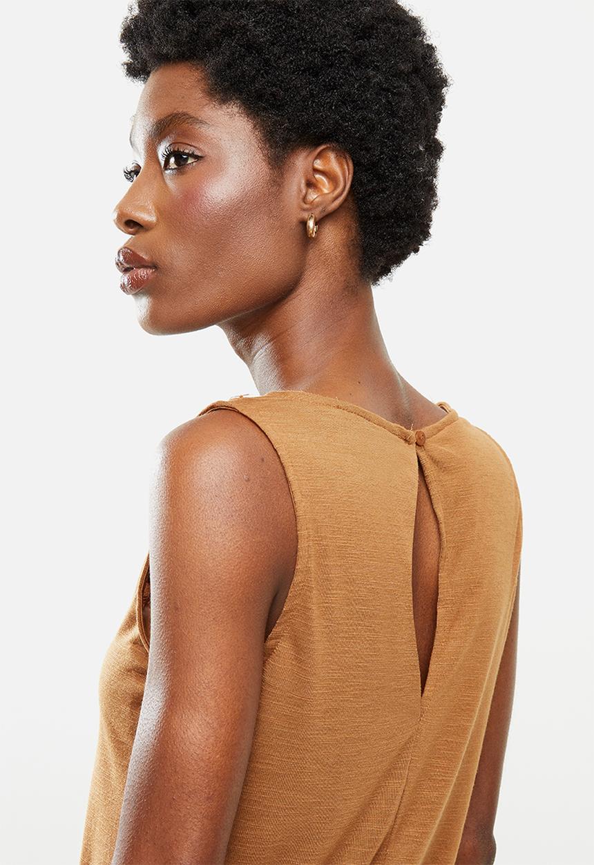 Jacqueline de Yong - Dodo sleeveless playsuit - tan