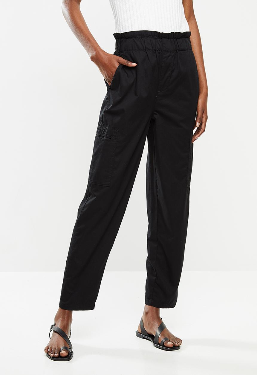 Jacqueline de Yong - Kara life straight pocket pant - black