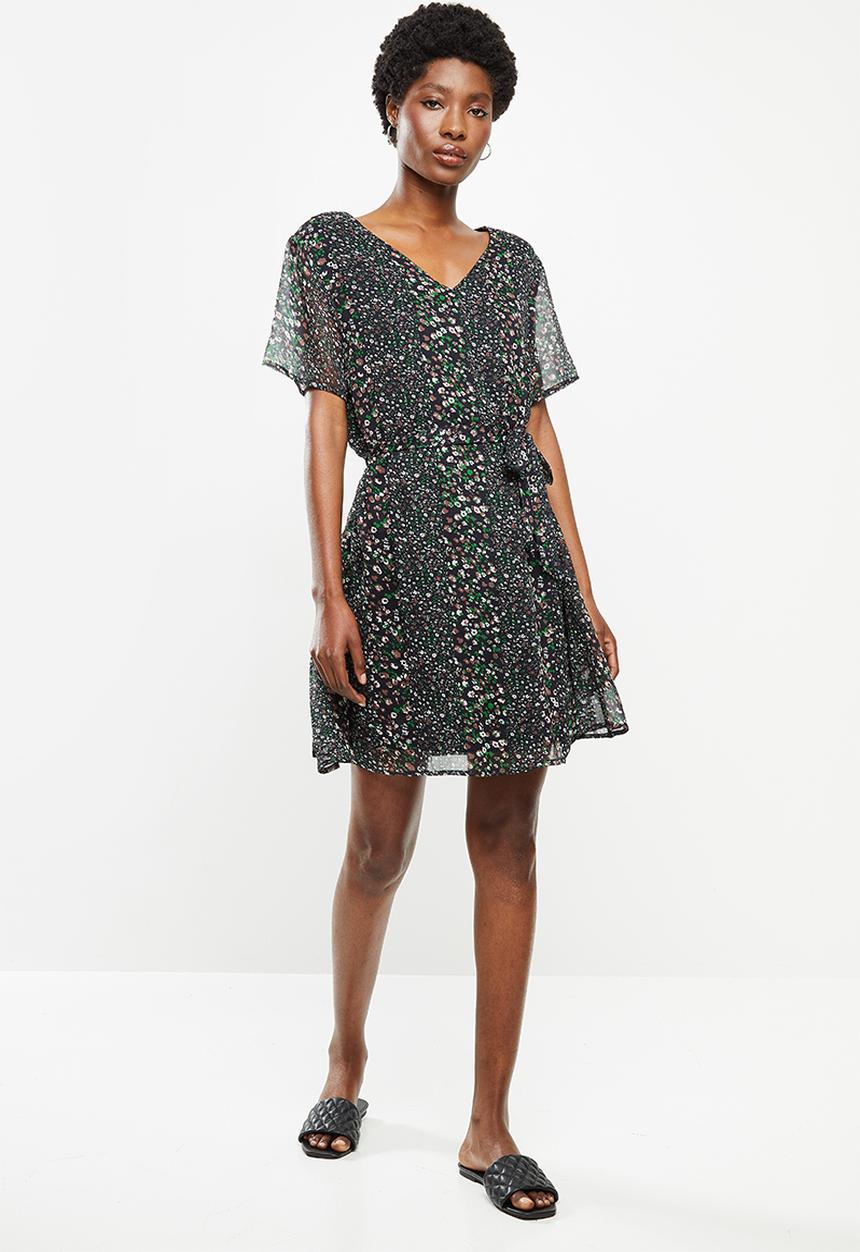 Jacqueline de Yong - Sibel 2/4 midi dress - black