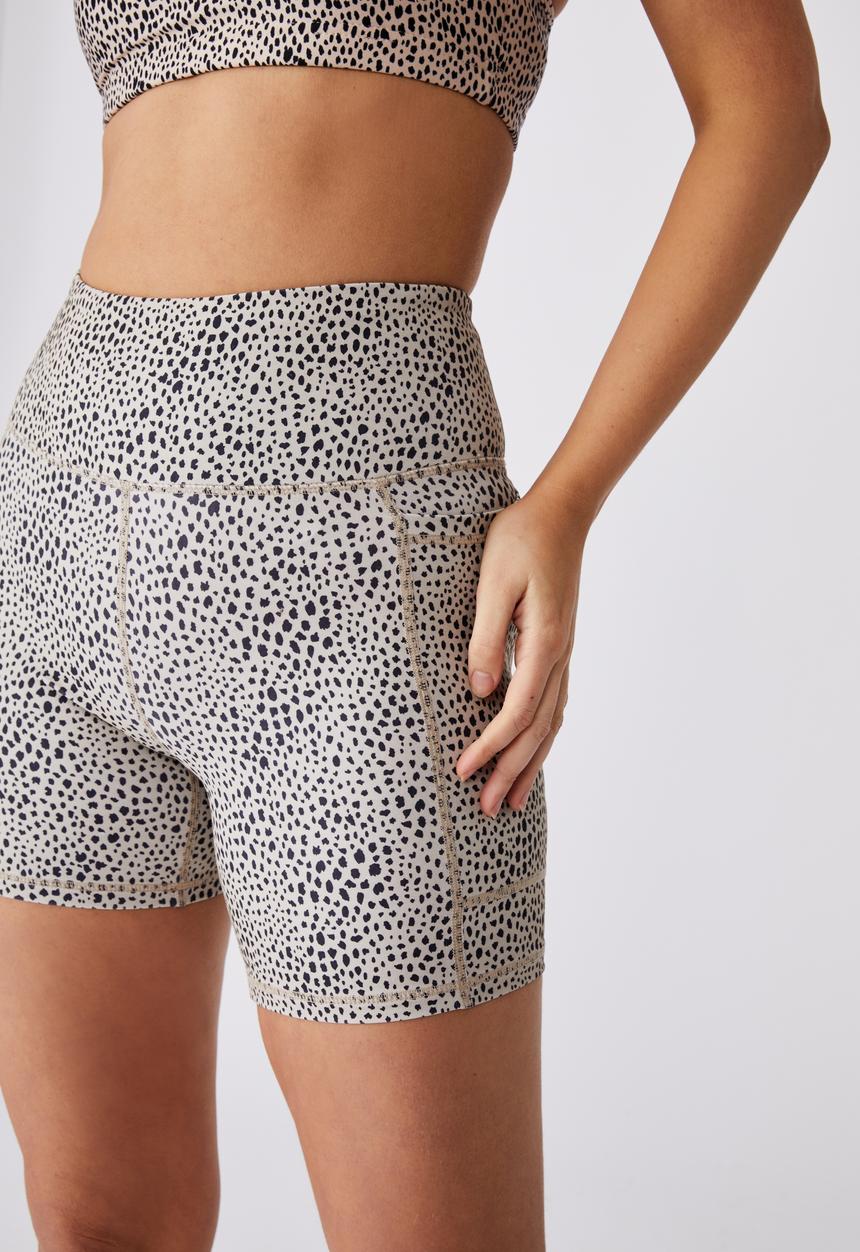 Cotton On - Booty bike short - animal speck