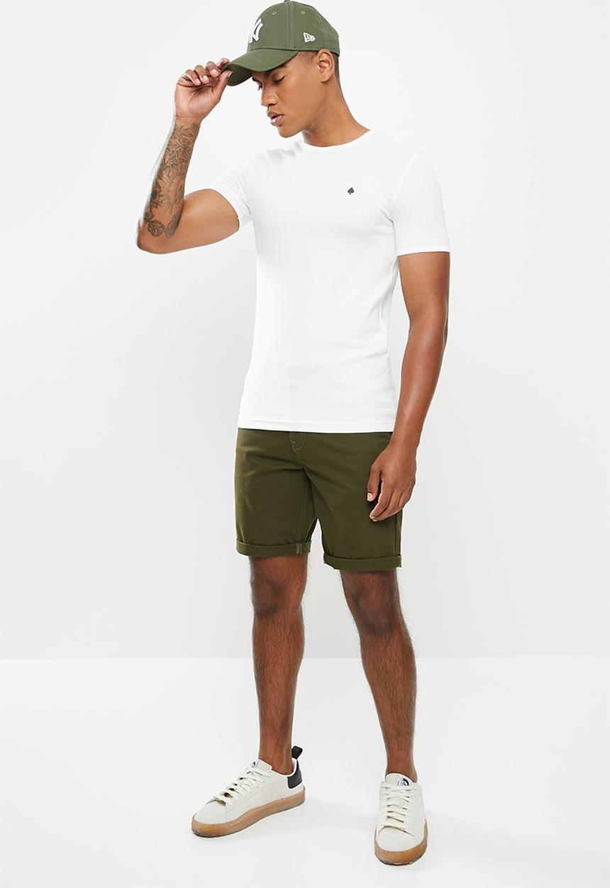 STYLE REPUBLIC - Ace  v-neck muscle tee - white