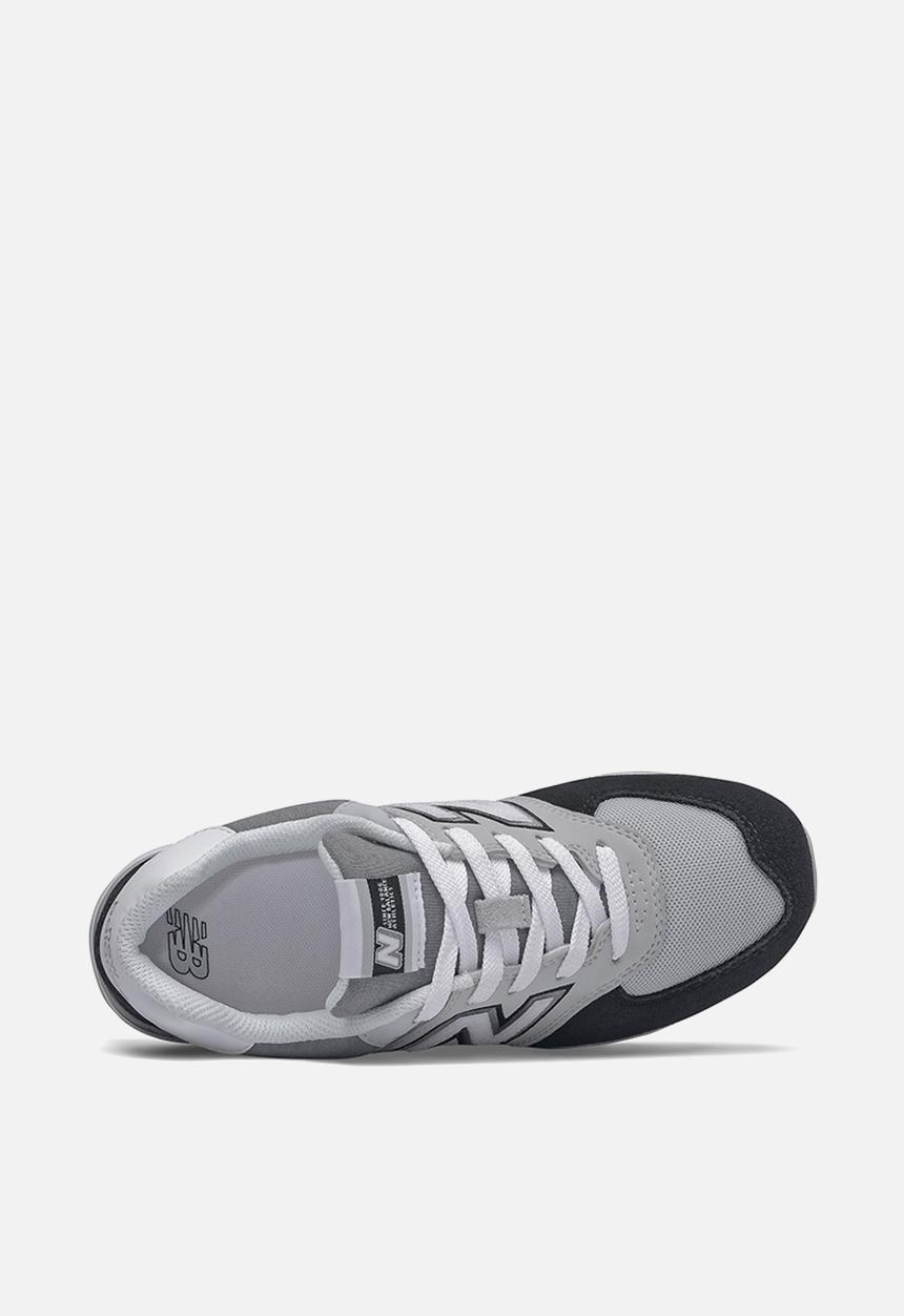 New Balance  - 574 Varsity sport - black & grey