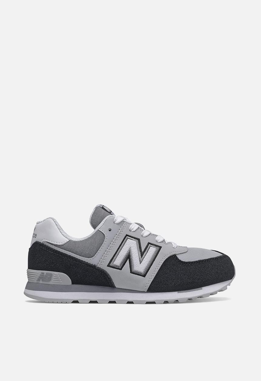 New Balance  - 574 Varsity sport - black & grey
