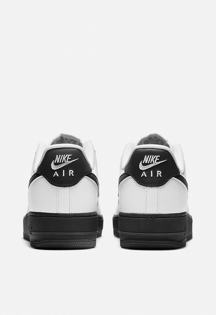 Nike - Air Force 1 '07 - white / black