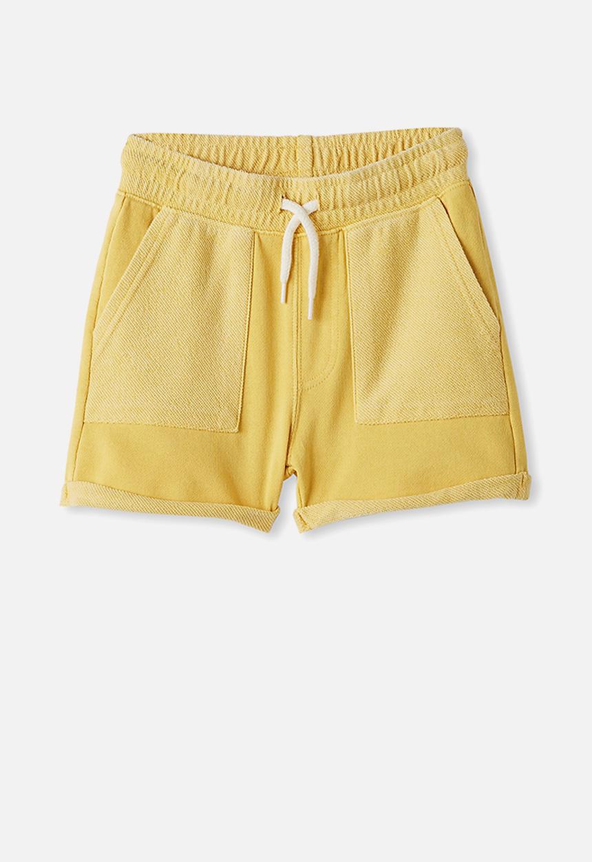 Cotton On - Henry slouch short 80/20 - daffodil wash