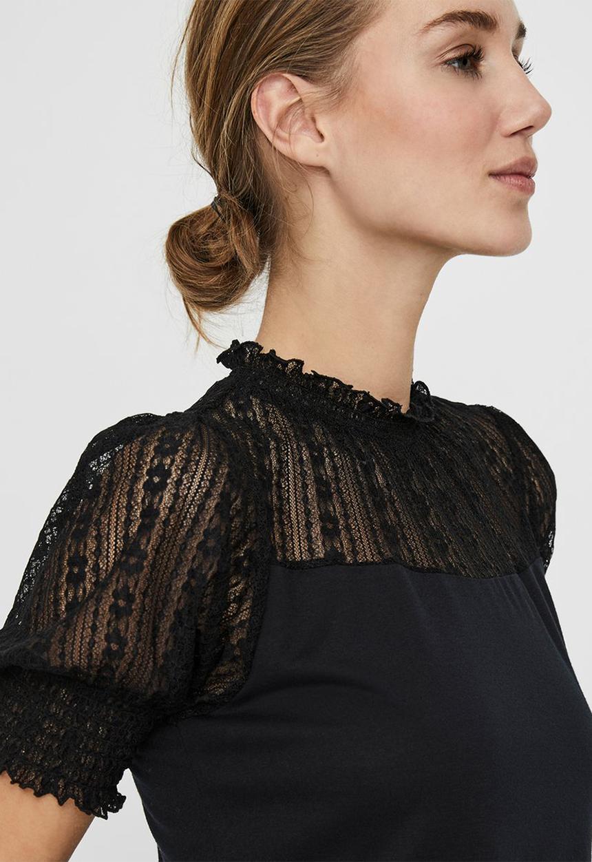 Vero Moda - Emilia lace top - black