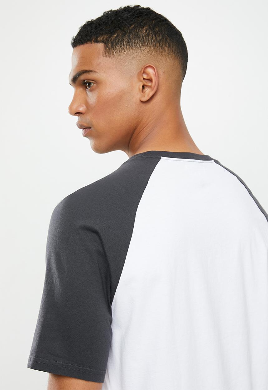 Converse - Icon pattern fill classic fit short sleeve raglan - white