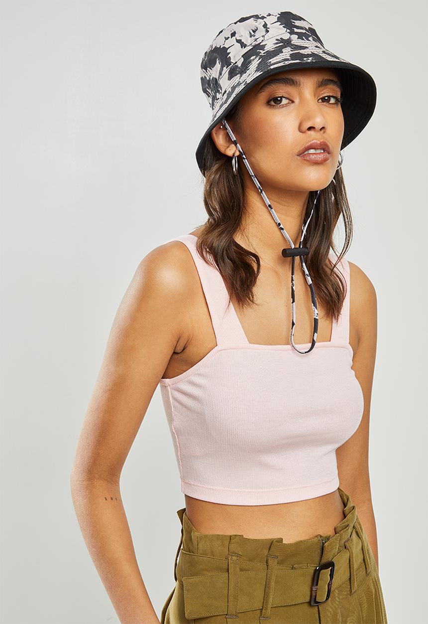 Superbalist - Maddie floral bucket hat - black & grey 