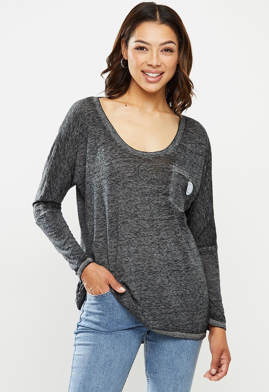 Lizzy - Ness long sleeve tee - black