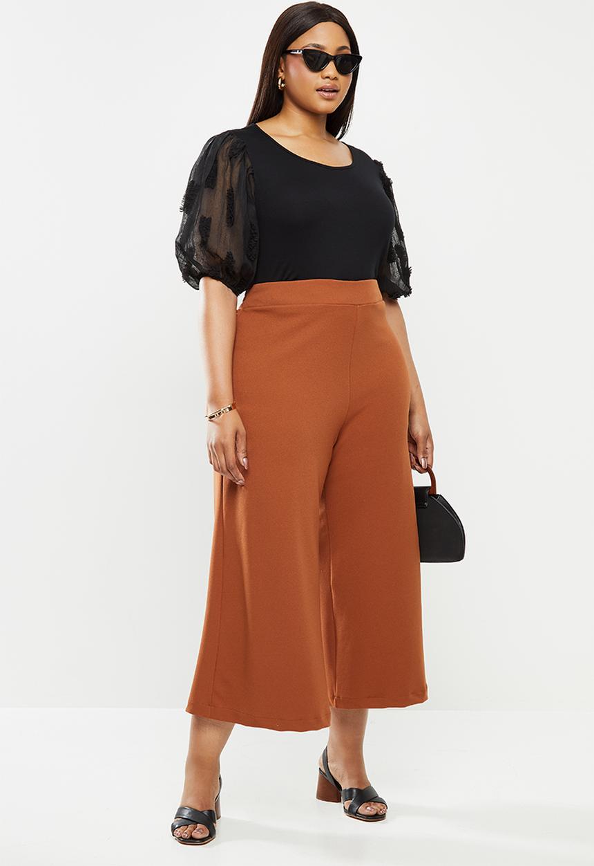 Me&B - Plus combo tee with 3d organza puff sleeves - black 