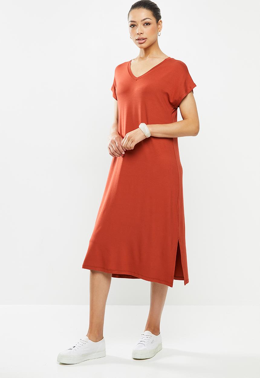 edit - Concious v-neck slit collumn midi - rich rust