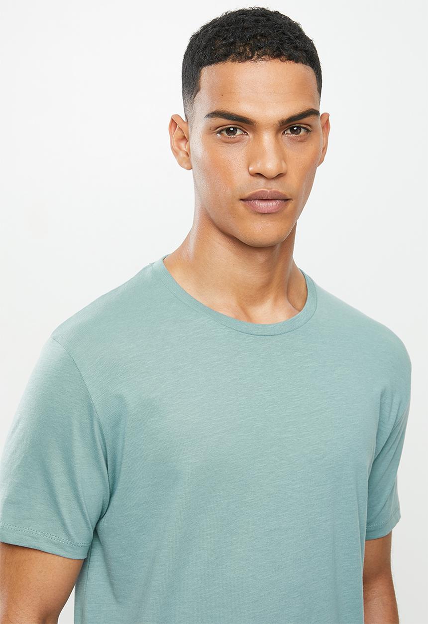Superbalist - Scoop neck tee & woven shorts sleep set - multi