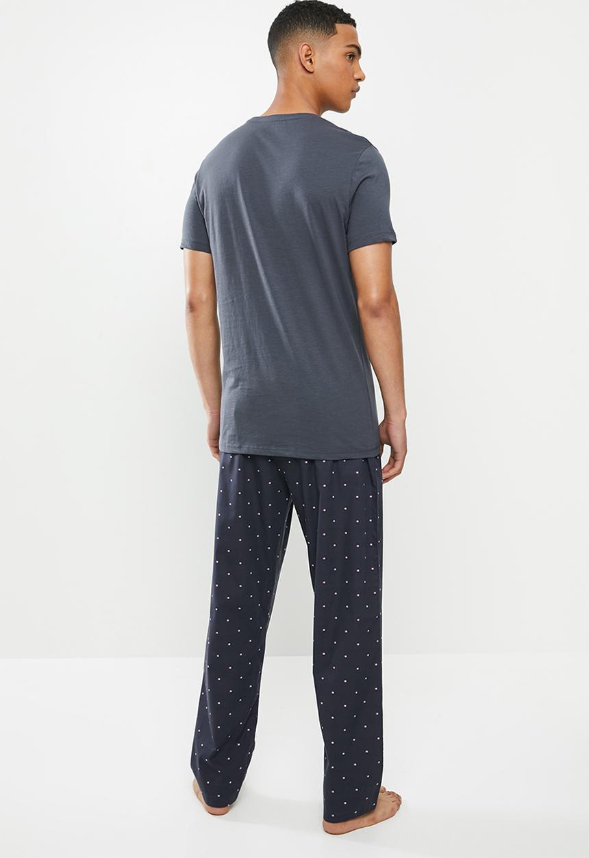 Superbalist - Scoop neck tee & woven pants set - multi