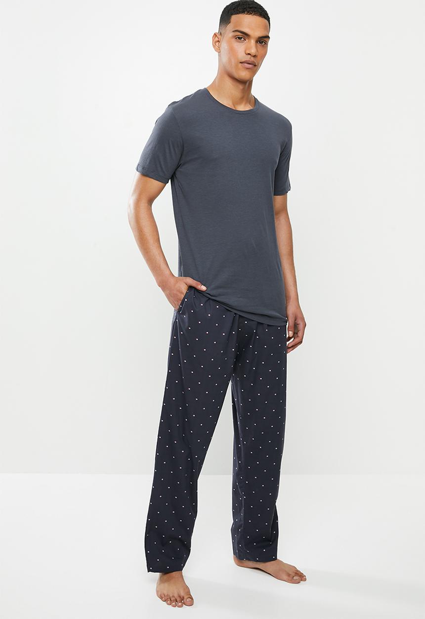 Superbalist - Scoop neck tee & woven pants set - multi