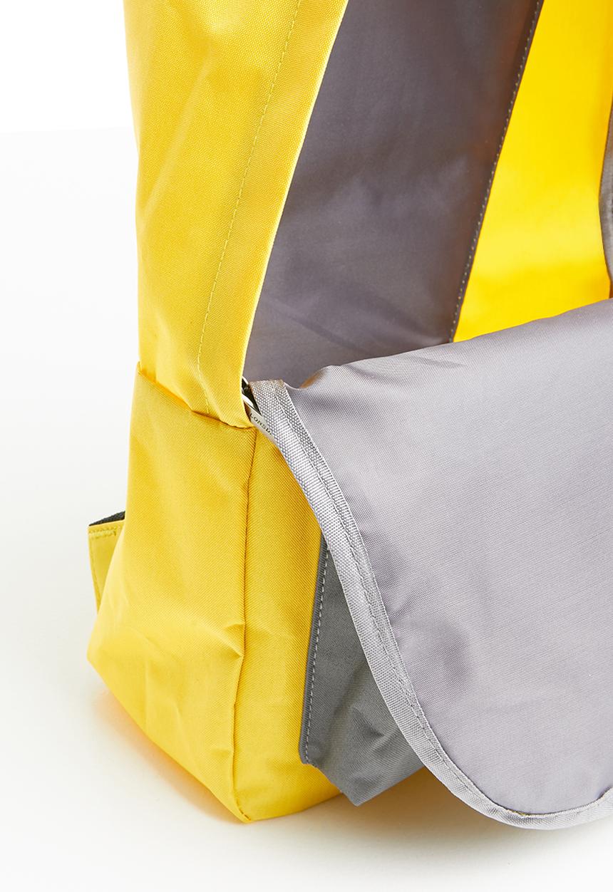 Lonsdale - Logo pocket backpack - yellow & grey 