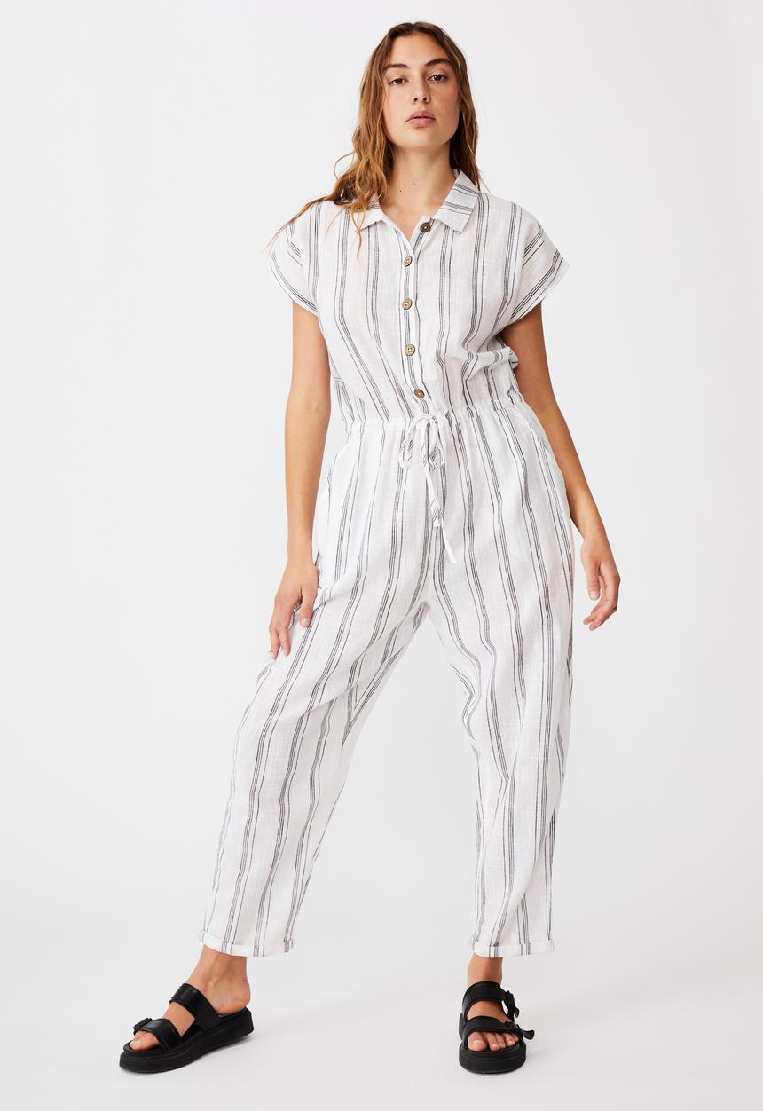 Cotton On - Woven Jasmine utility jumpsuit - white & black 
