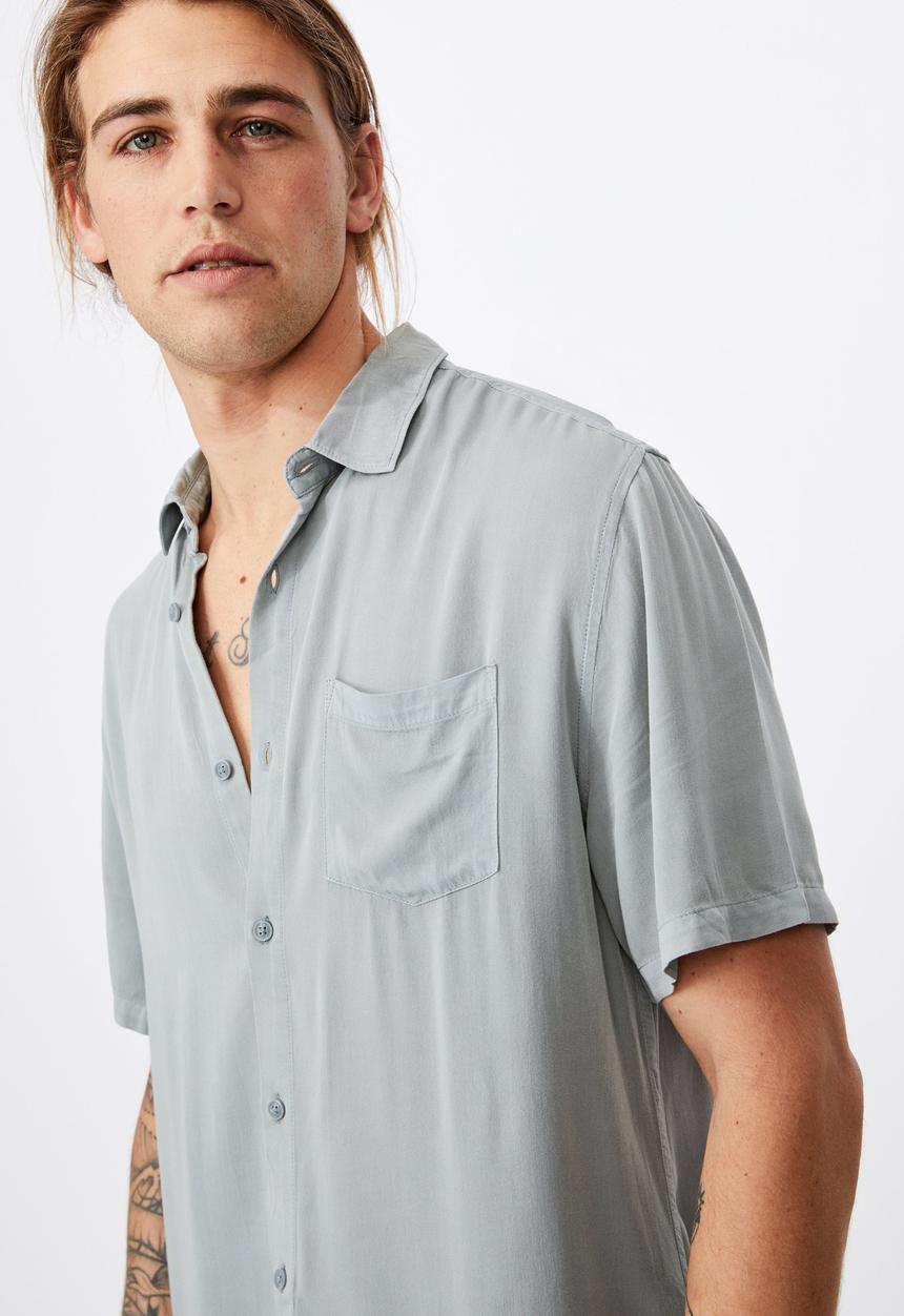 Cotton On - Cuban short sleeve shirt - blue haze
