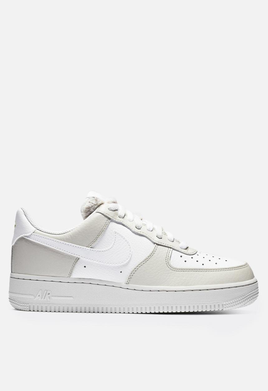 Nike - Air Force 1 '07  - light bone / white-photon dust-life lime