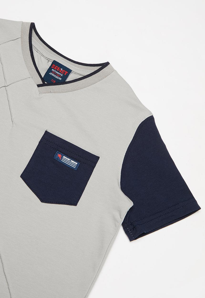 SOVIET - V-neck tee with pocket - grey & blue 