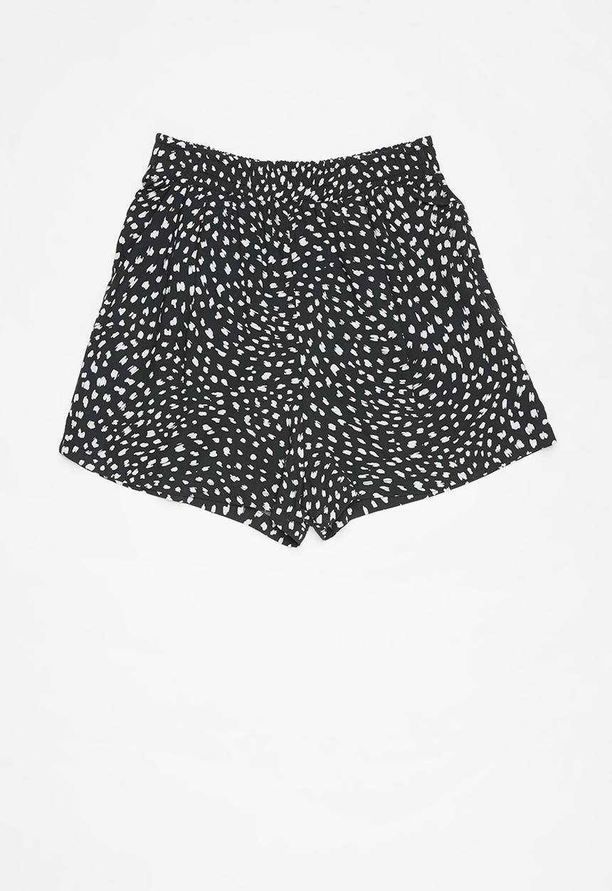 Superbalist - Printed viscose shorts - black & white