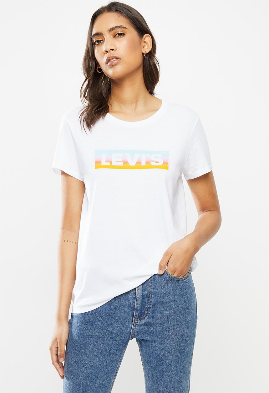 Levi’s® - The perfect tee box tab gradient fill - white