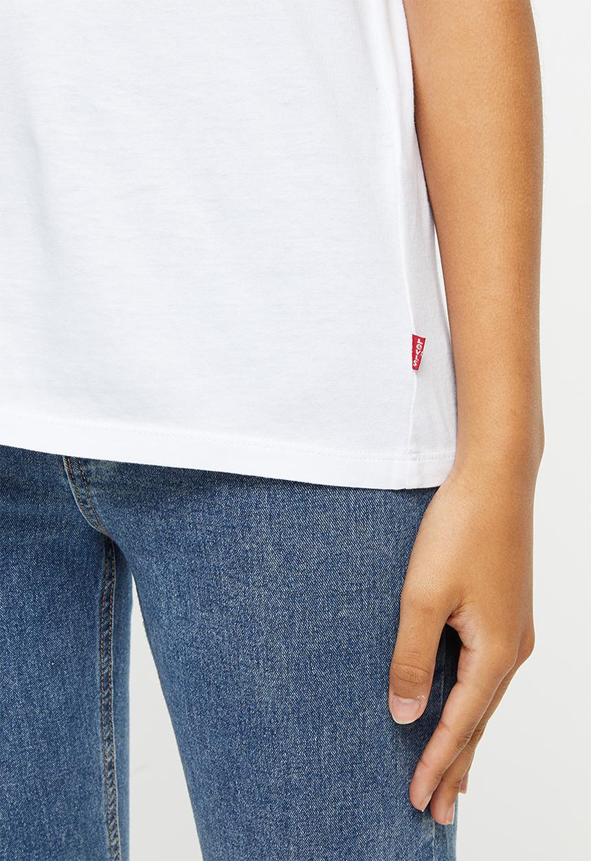 Levi’s® - The perfect tee box tab gradient fill - white