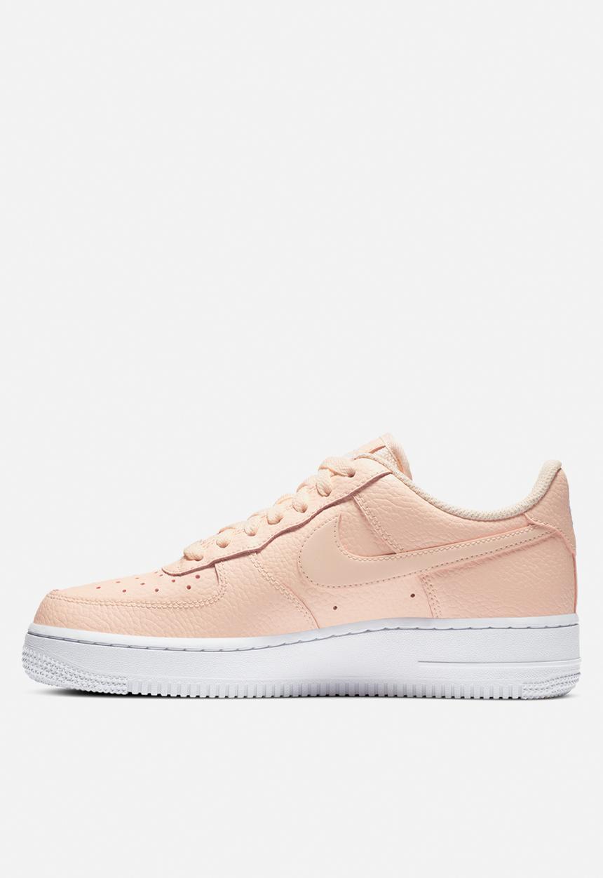 Nike - Air Force 1 '07 Essential - crimson tint & white
