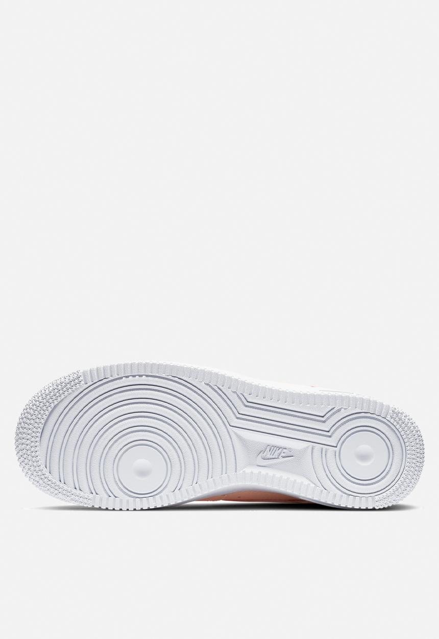 Nike - Air Force 1 '07 Essential - crimson tint & white