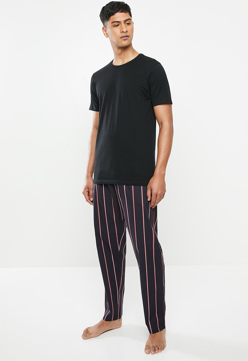 Superbalist - Scoop neck short sleeve sleep tee - black