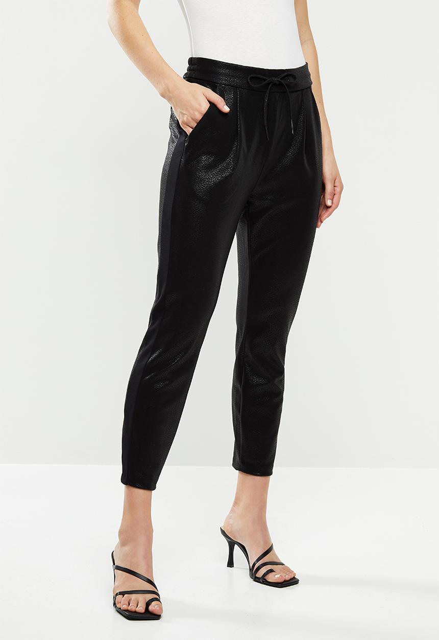 Vero Moda - Eva mr loose string broken coated pant - black