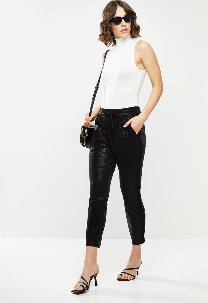 Vero Moda - Eva mr loose string broken coated pant - black