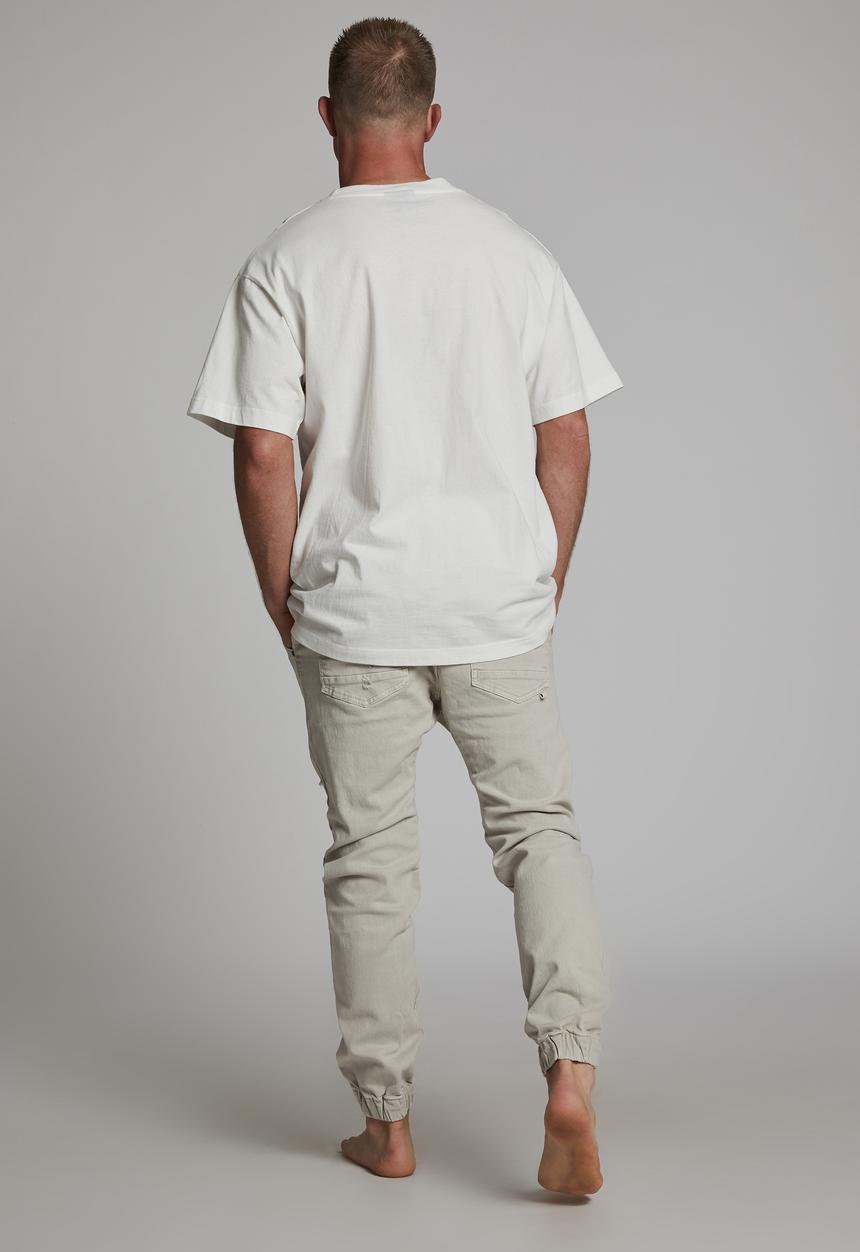 Cotton On - Slim denim jogger - bone