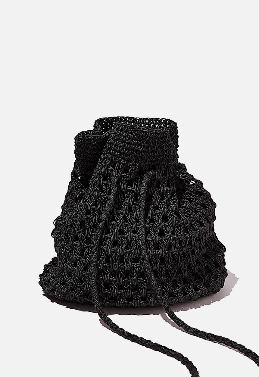 Rubi - Macrame knit bucket bag - black