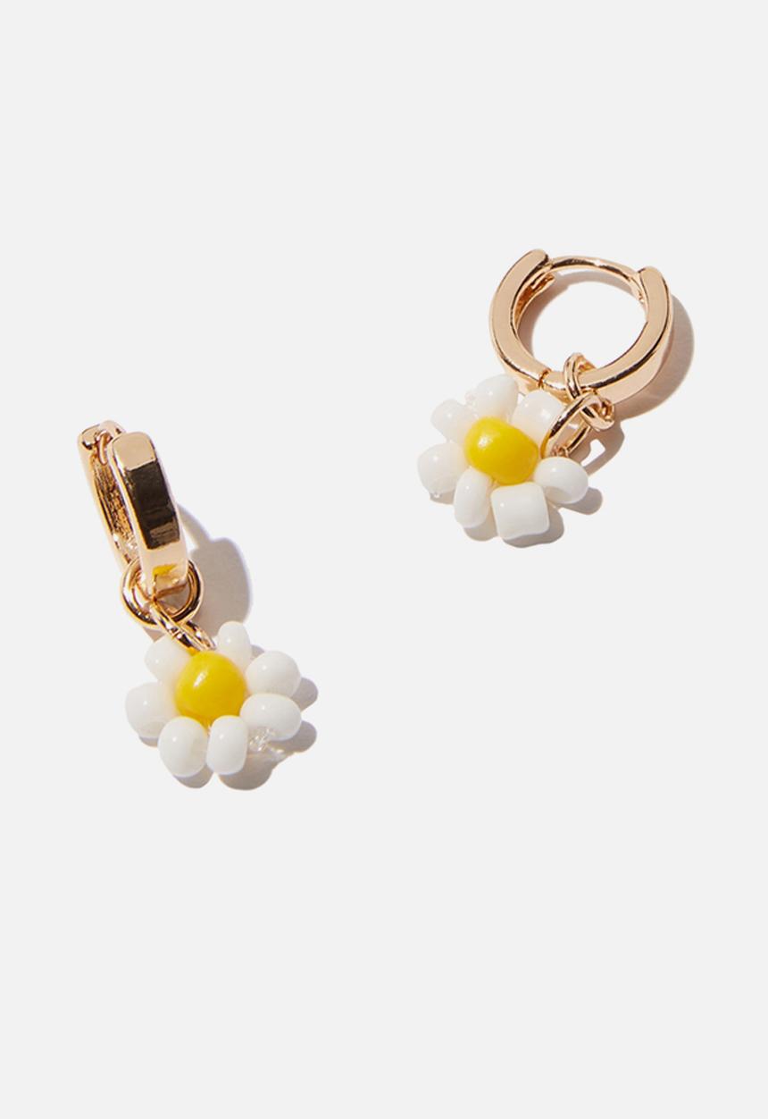 Rubi - Ear party huggie hoops - white beaded daisy