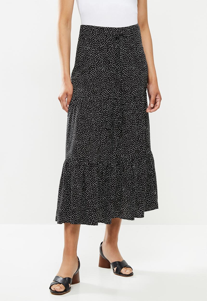 MILLA - Printed tiered skirt - black & white
